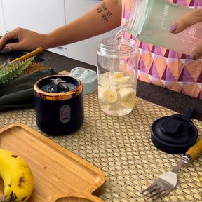 Mini Liquidificador Portátil Recarregável – Praticidade no seu dia a dia