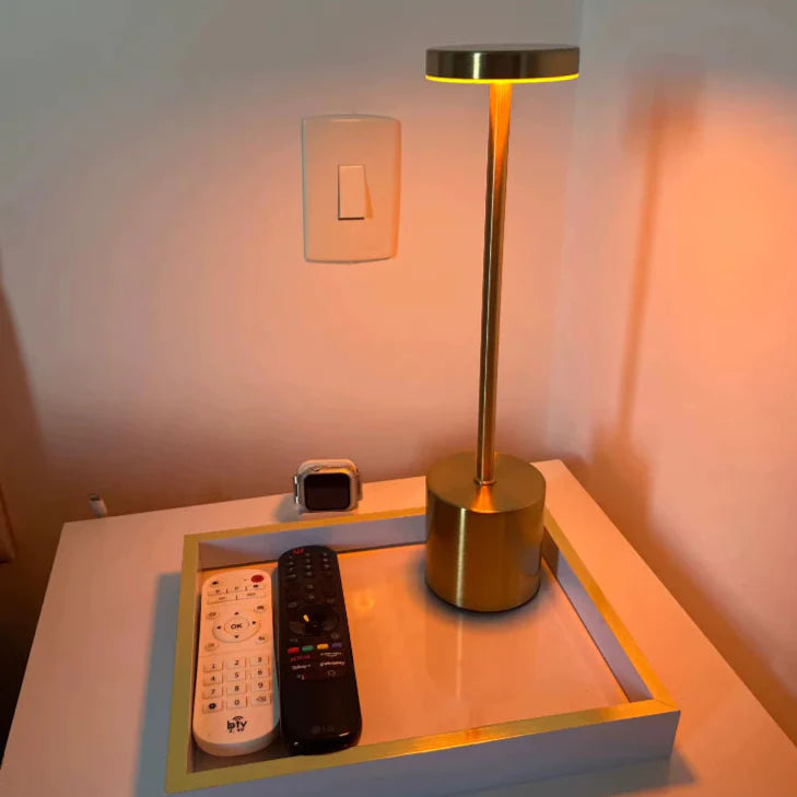 Luminária de Mesa LuxLight™ – Últimas Unidades